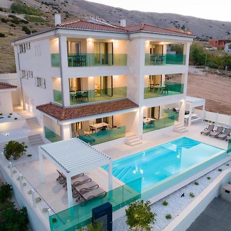 Apartvilla Pag パグ エクステリア 写真