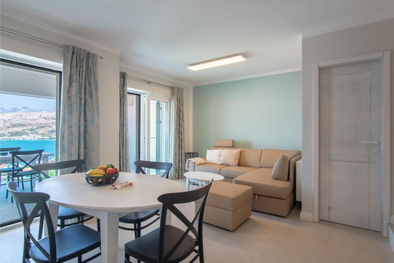 Apartvilla Pag パグ エクステリア 写真