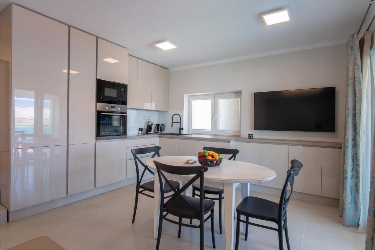 Apartvilla Pag パグ エクステリア 写真