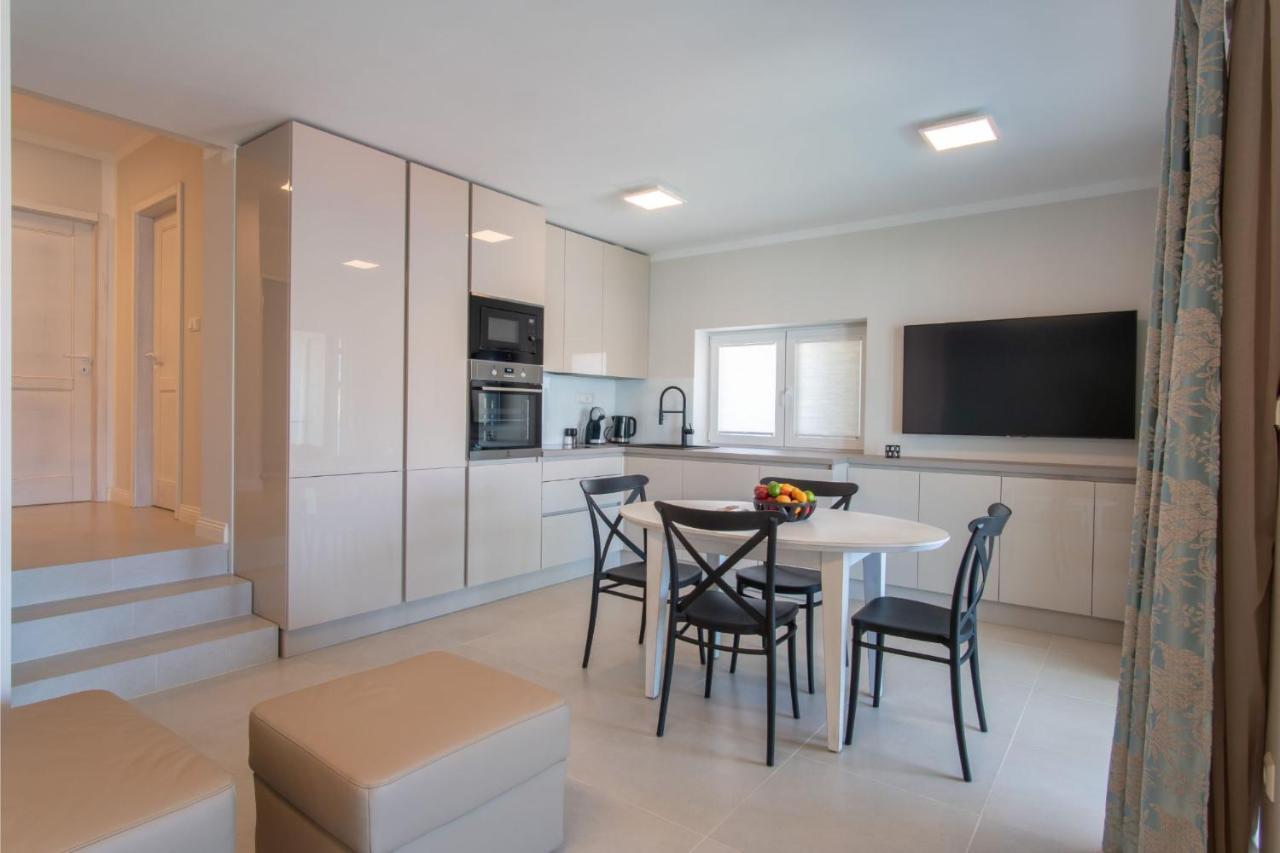 Apartvilla Pag パグ エクステリア 写真