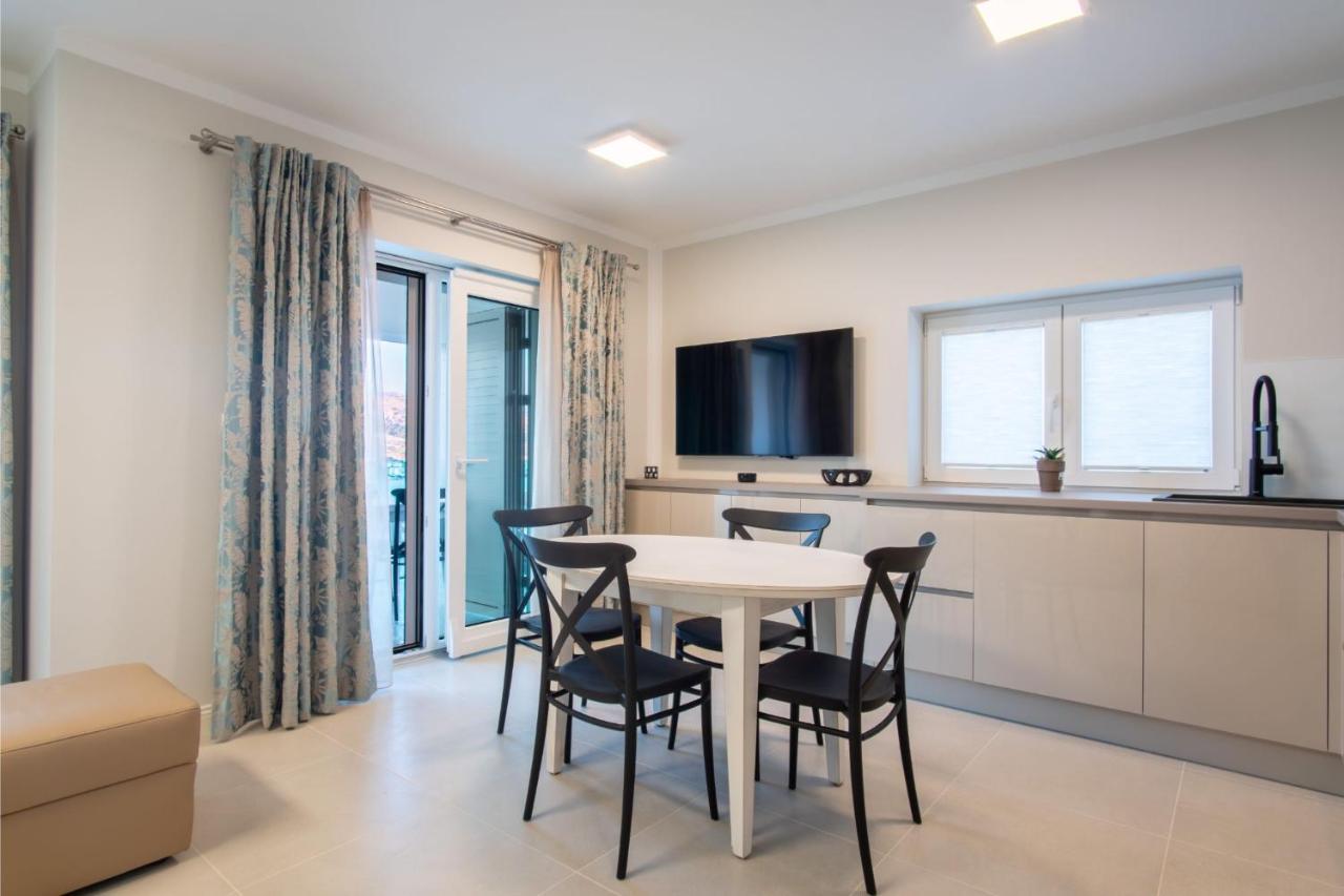 Apartvilla Pag パグ エクステリア 写真