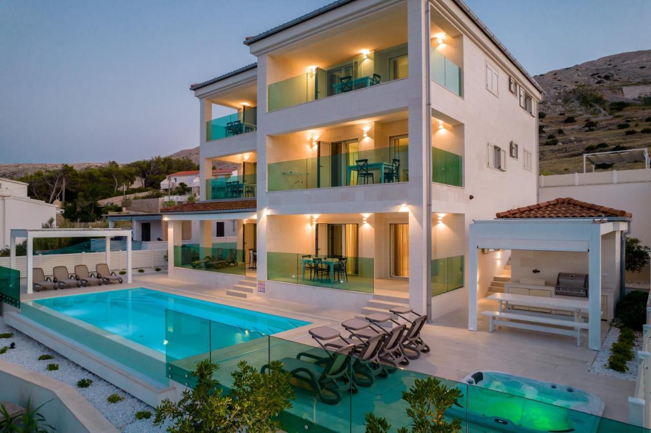 Apartvilla Pag パグ エクステリア 写真